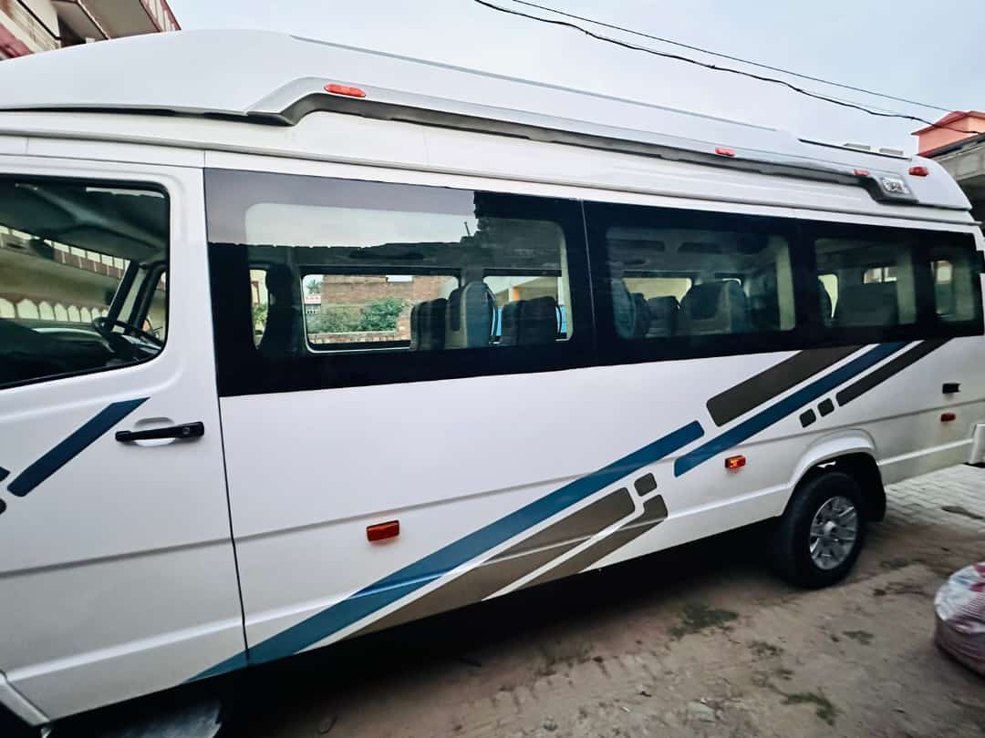 Tempo Traveller for Sightseeing